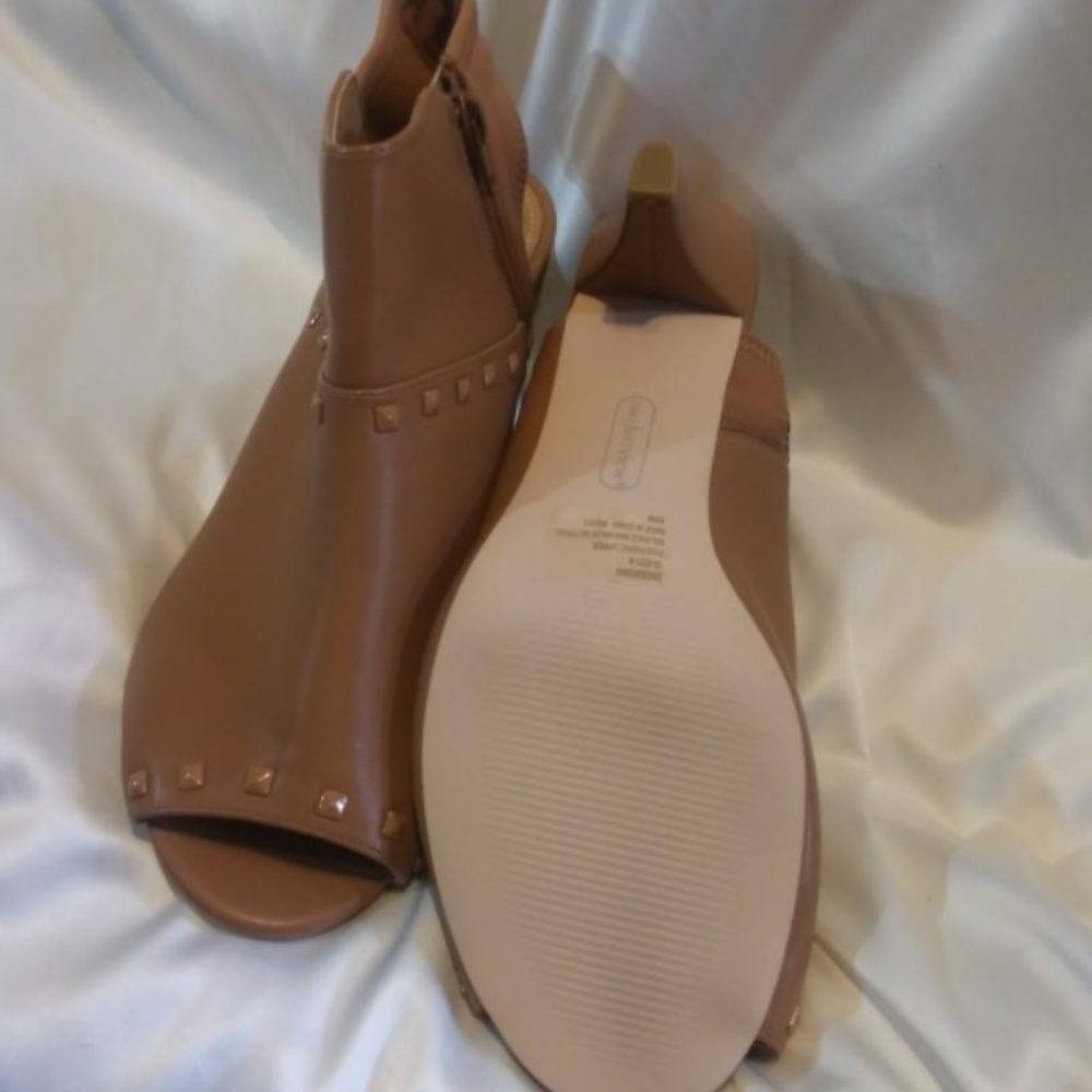 COMFORTVIEW SANDALS - Picture 4 of 5